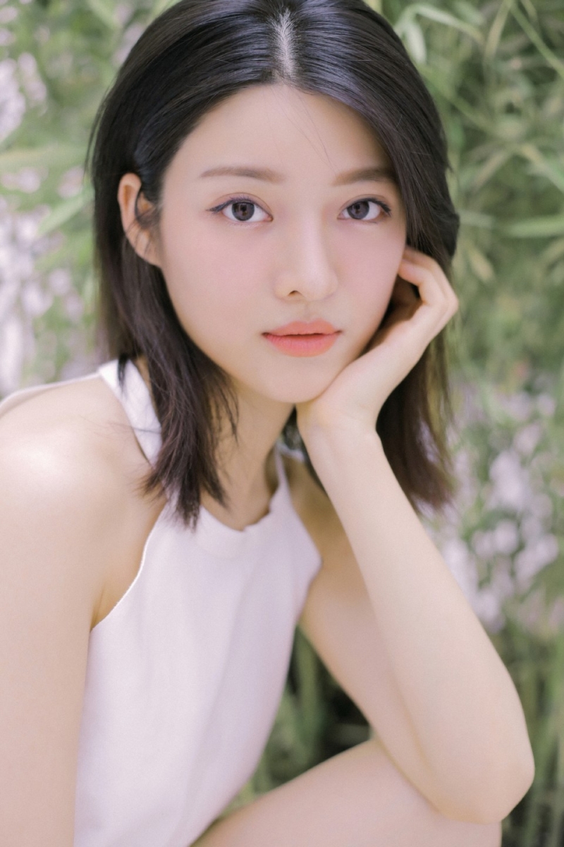 气质美女漂亮脸蛋苗条身材图片
