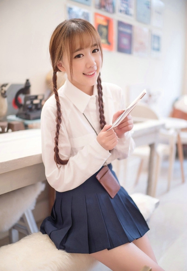 青春靓丽双马尾小姐姐街拍写真
