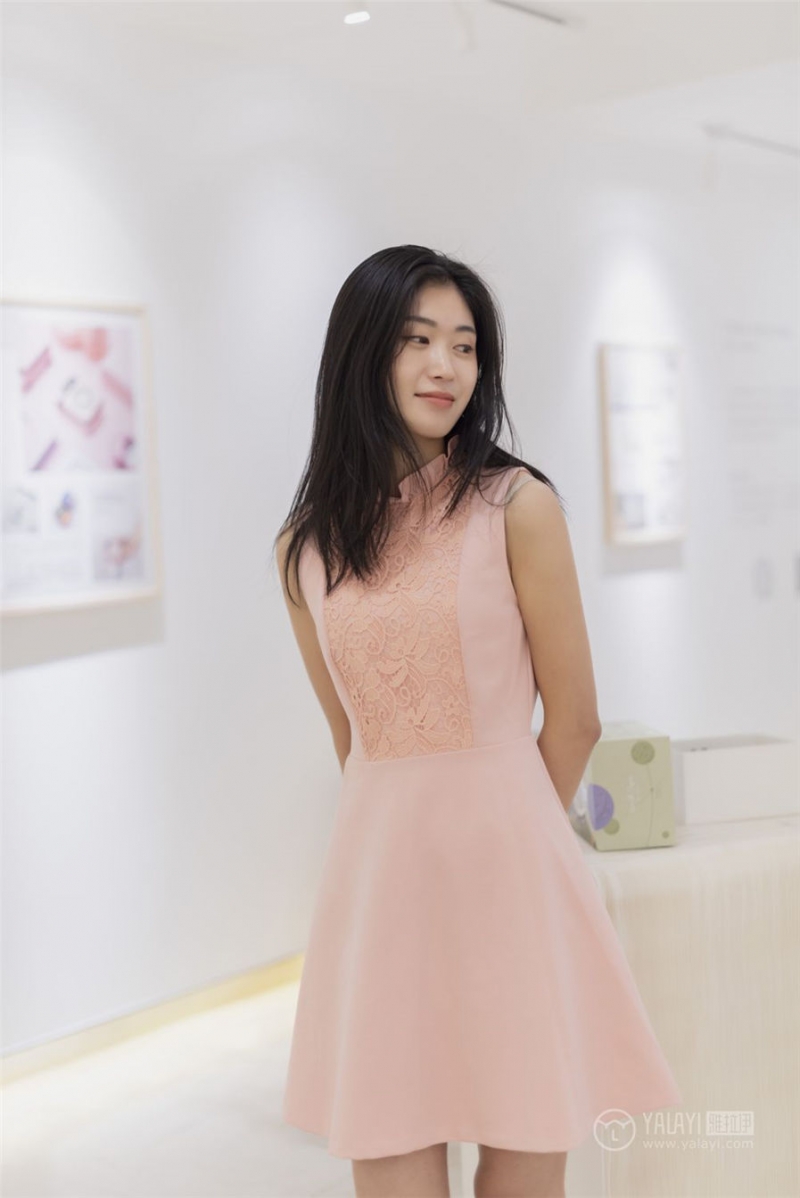高跟鞋美女御姐性感大长腿私拍