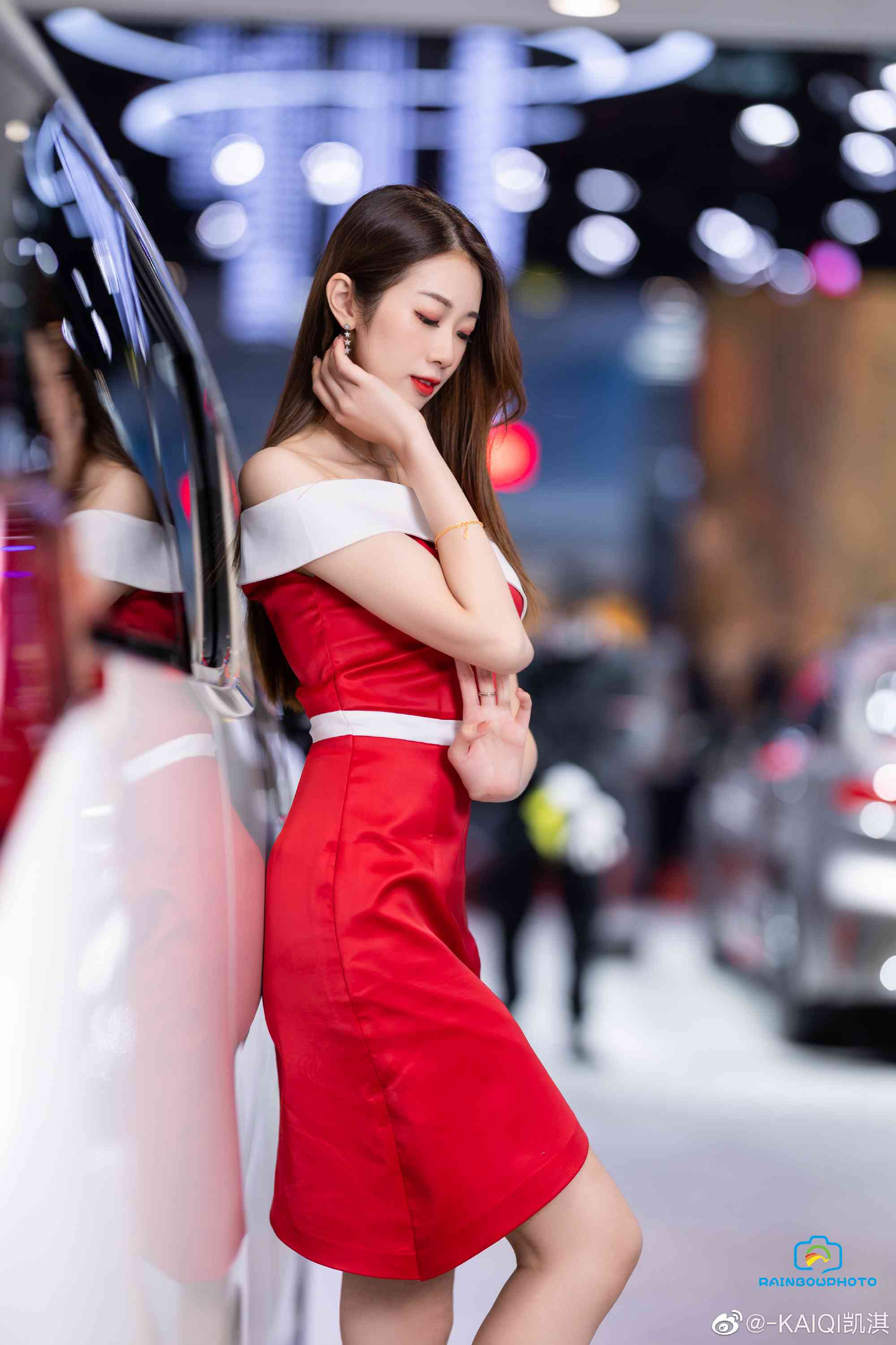 高跟美女车模美腿玉足诱惑私拍