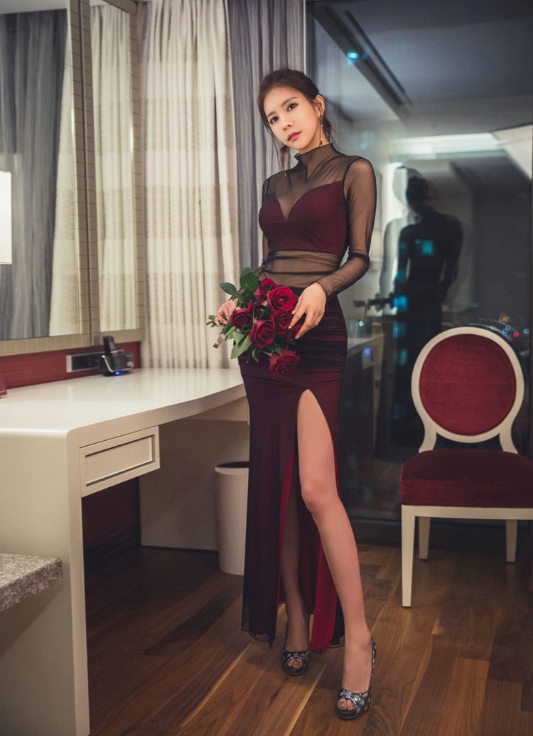 性感美女极品透视高跟美腿辣图
