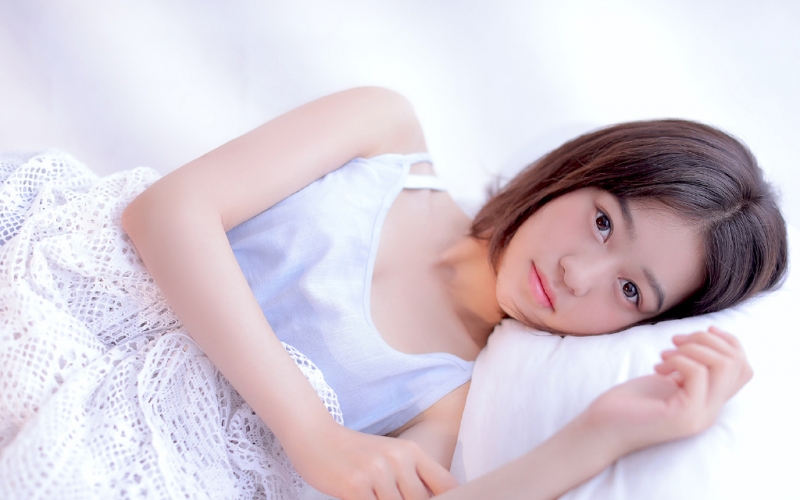阳光下的早安少女清新可人写真