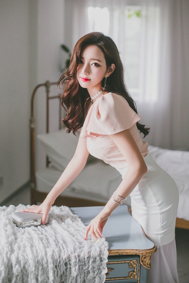 美女尤物高跟美腿极品销魂套图
