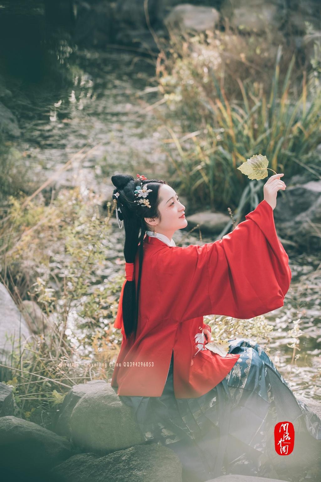 汉服美女红唇雪肤唯美古风摄影