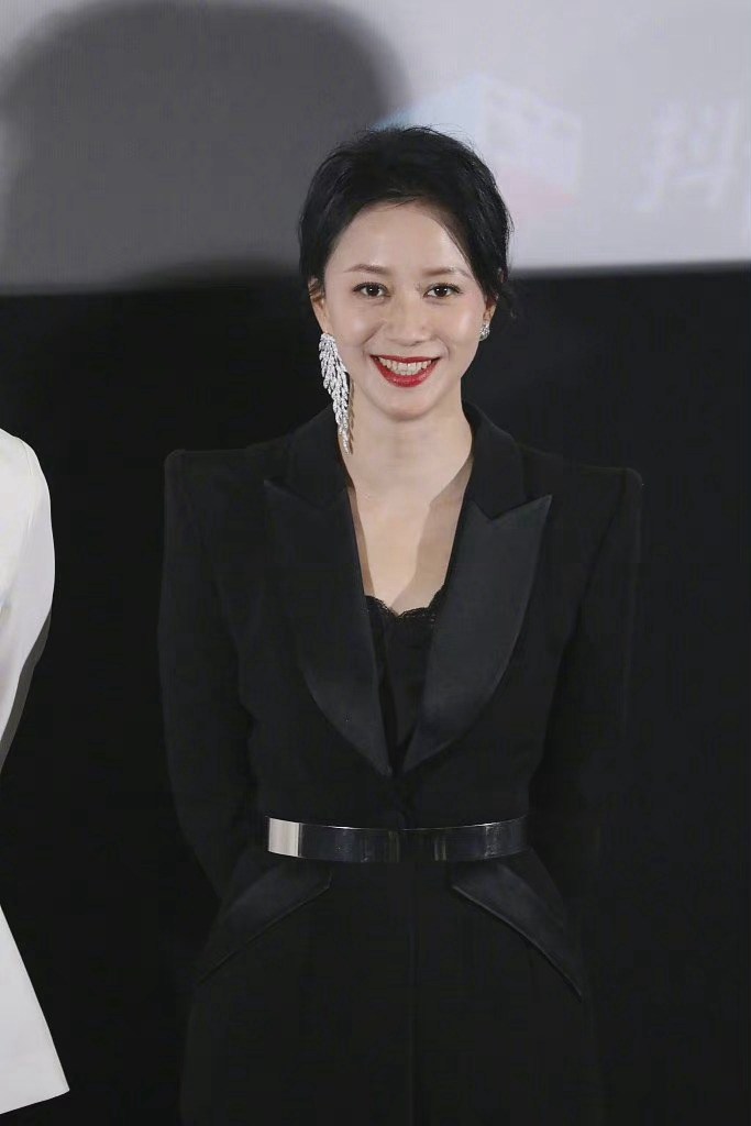 倪虹洁爱情神话路演生图由内到外自信迷人