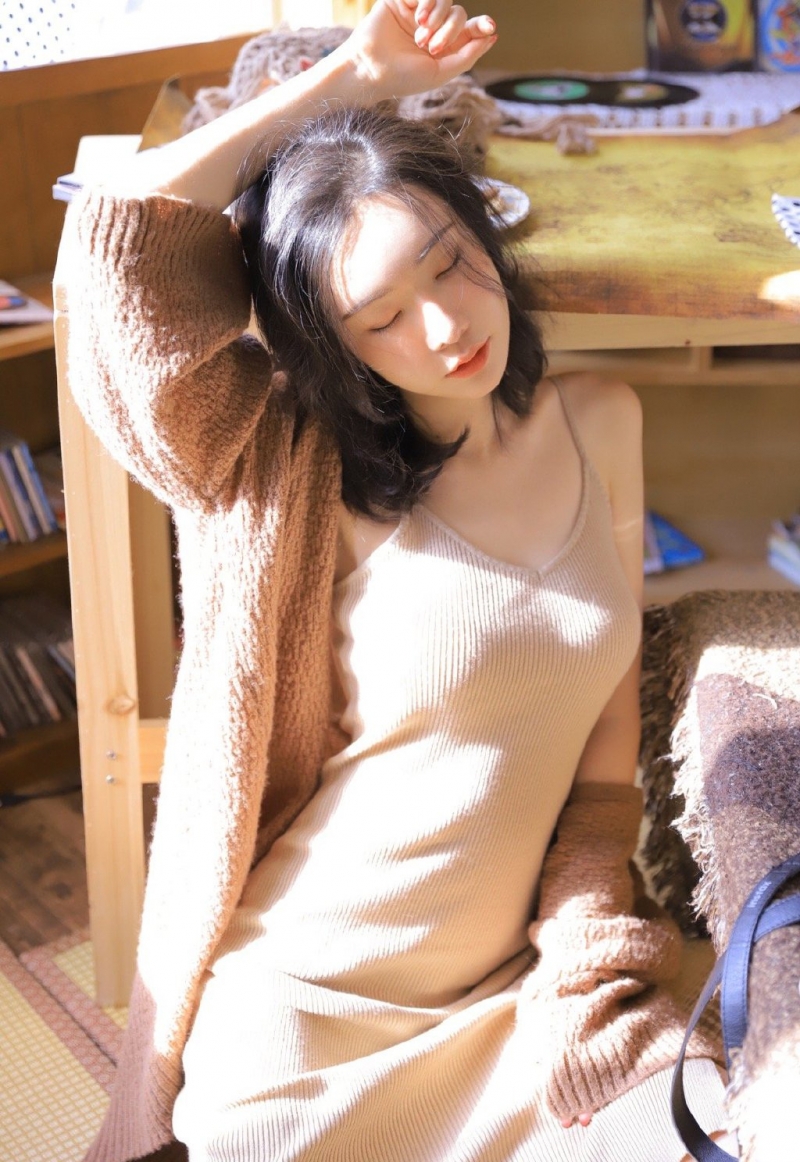 酥胸美人身材性感惹火极品私拍