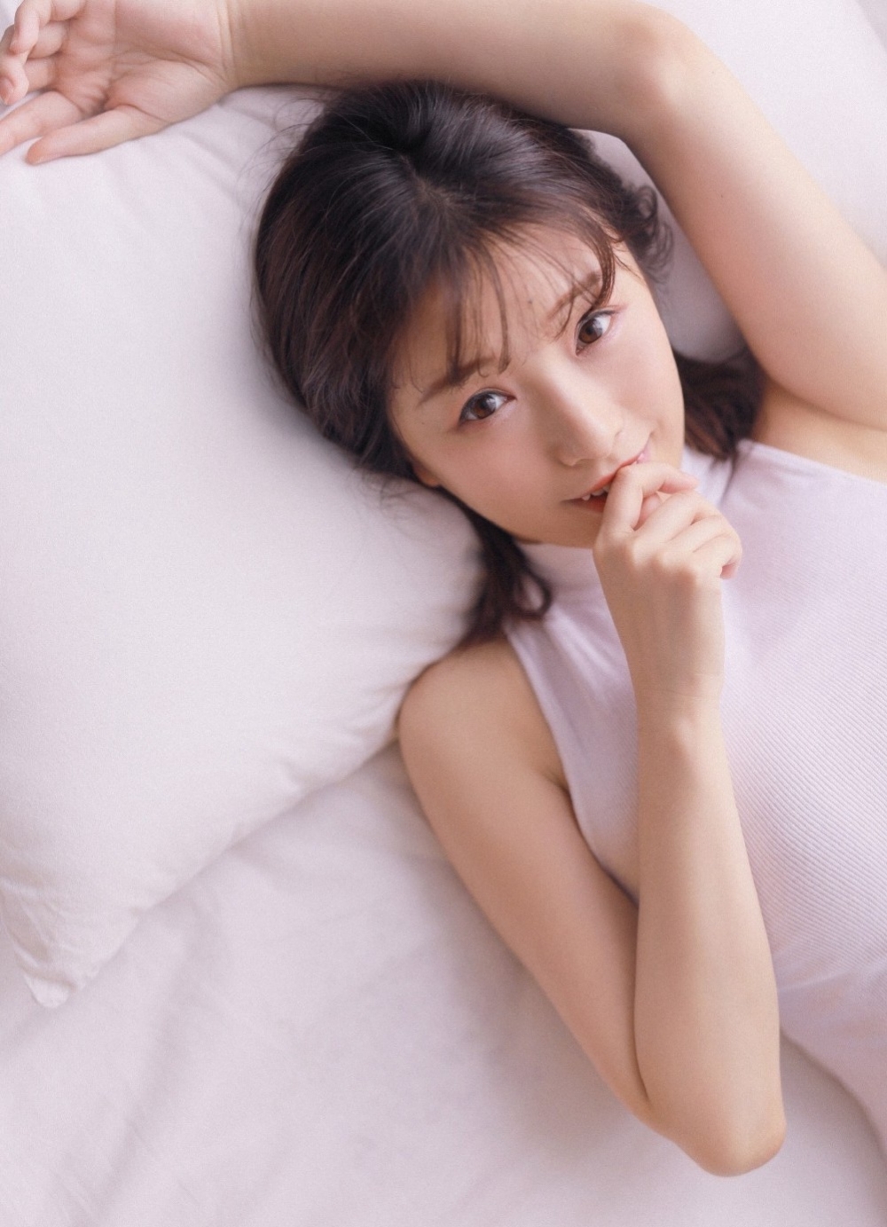 翘臀运动短裤美女美妙身姿性感照片