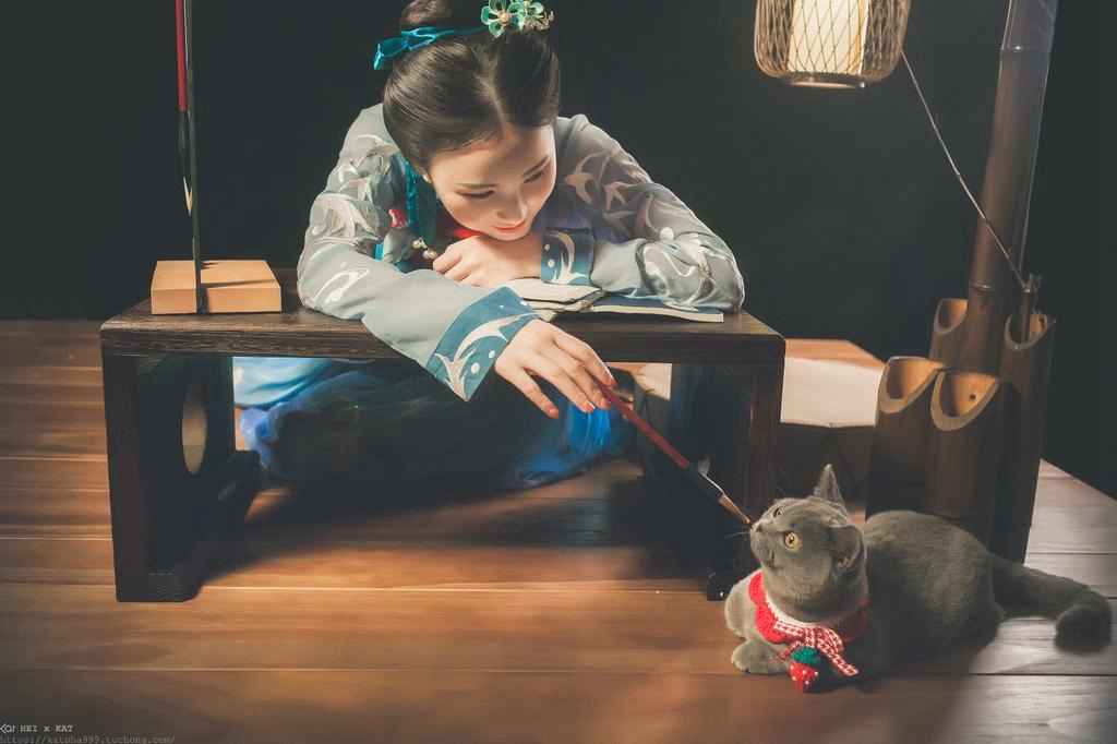 汉服少女娇小玲珑唯美古风摄影