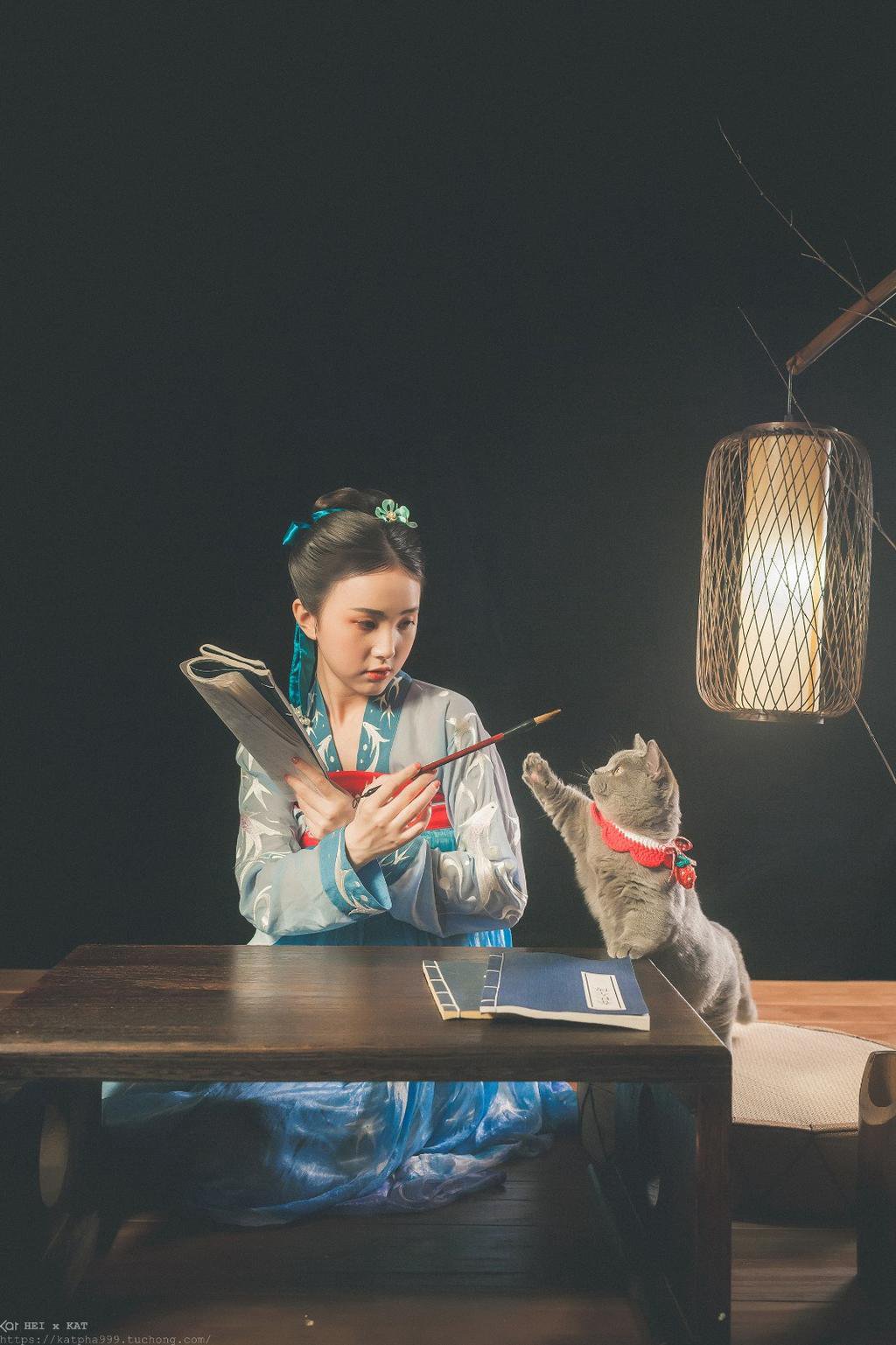 汉服少女娇小玲珑唯美古风摄影