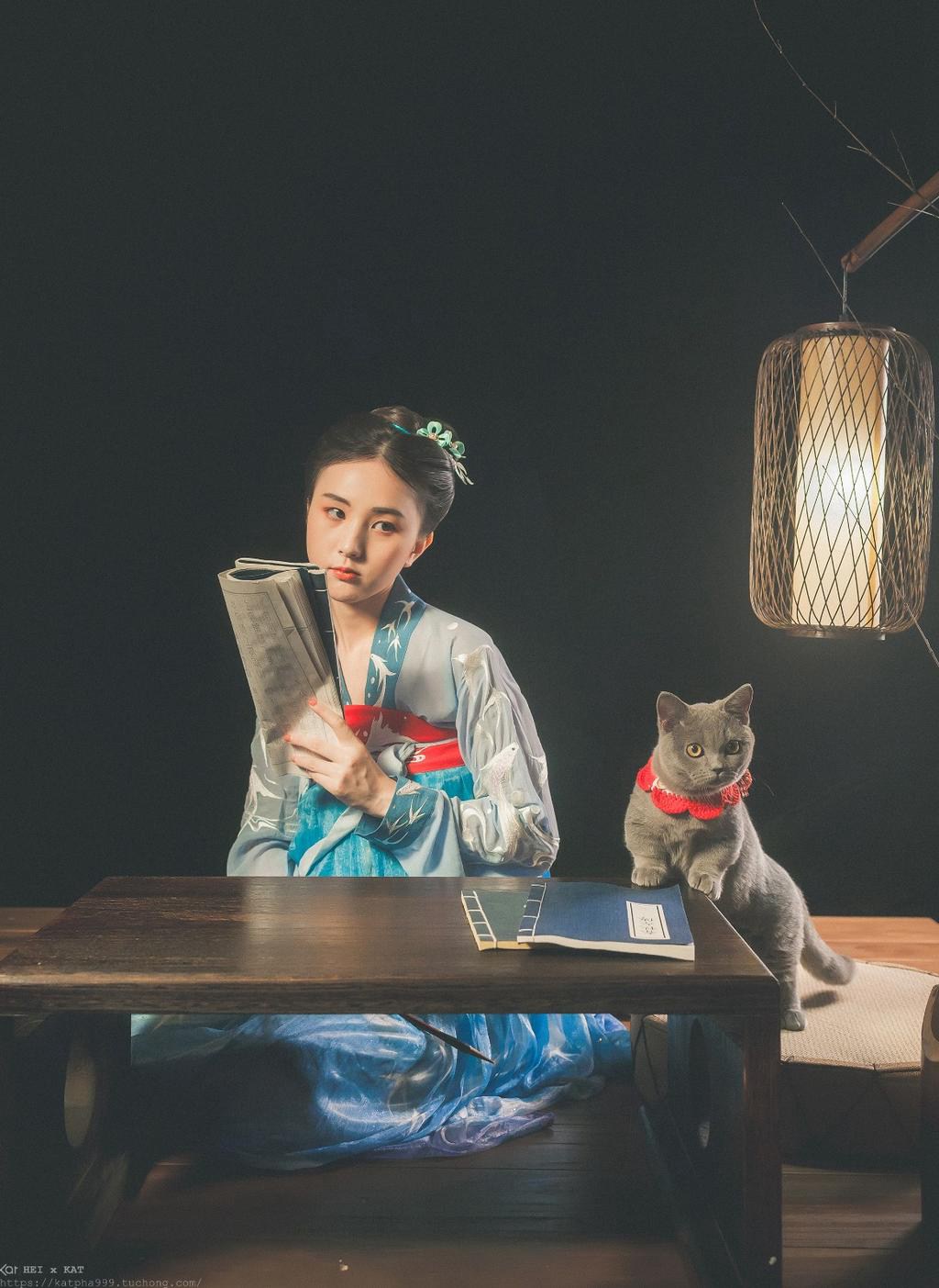 汉服少女娇小玲珑唯美古风摄影