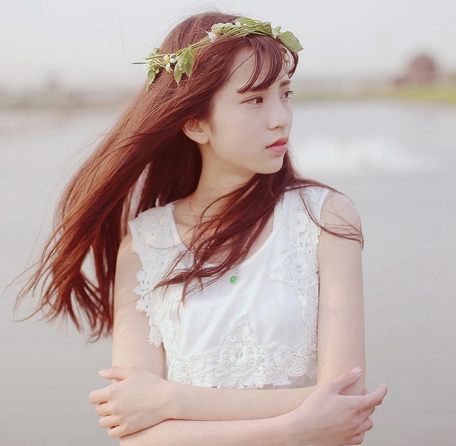 美女网状黑丝袜秀小蛮腰