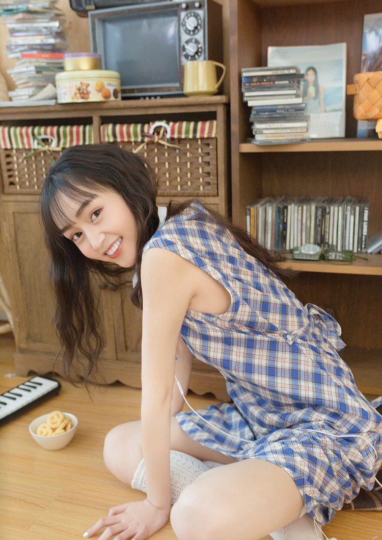 Beautyleg美女长腿黑丝诱惑