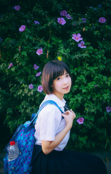 极品大胸性感身材美女内衣写真