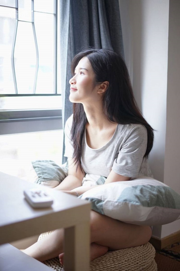 网红美女主播私房若隐若现的诱惑人体艺术写真图片