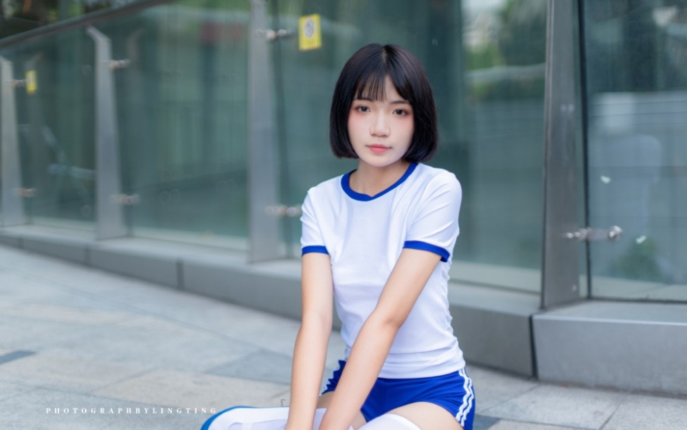 校园短发美女体操服白丝美腿户外捆绑sm写真图片