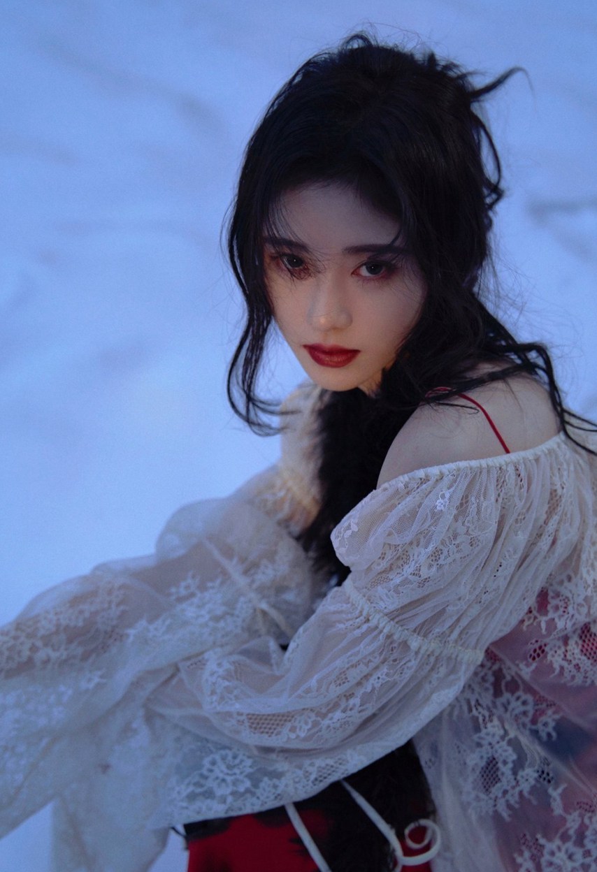 鞠婧t川西雪地拍摄花絮冰川美人既视感