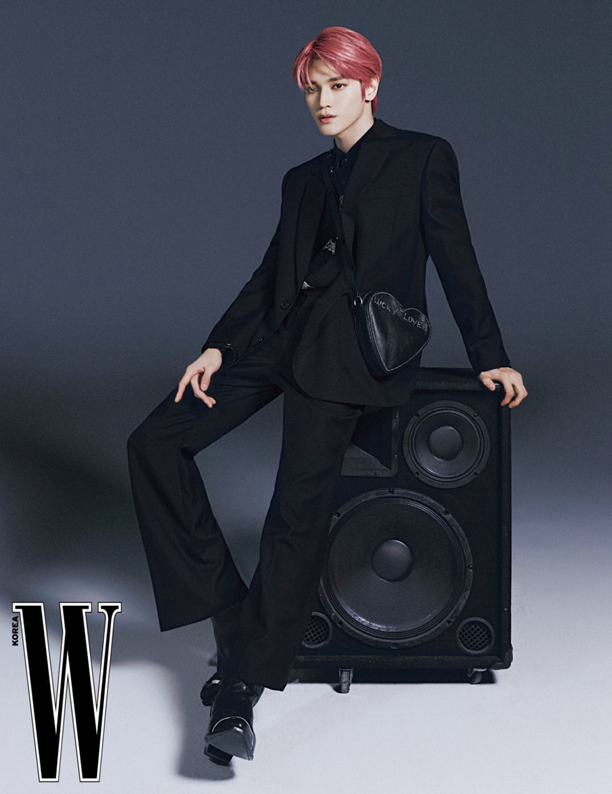 李泰容WKOREA2月刊粉发造型超有魅力