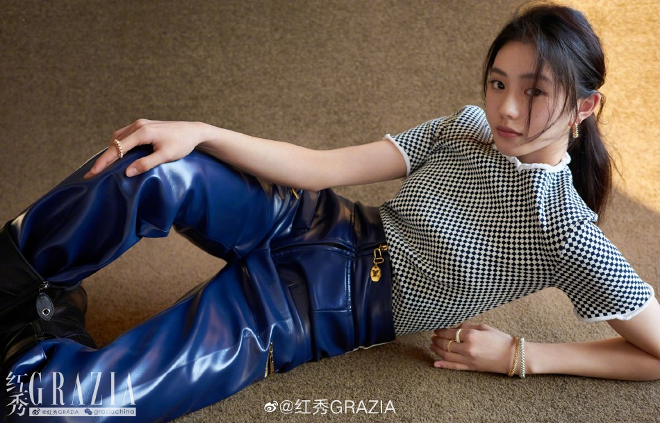 刘浩存时尚造型百变风格杂志写真