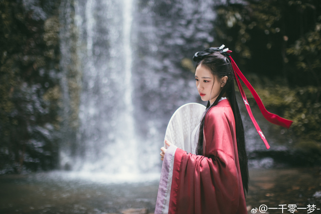 五官漂亮高颜值古装美女