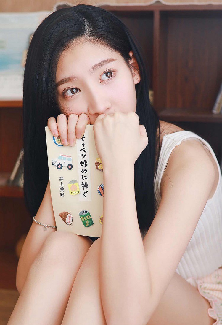 Beautyleg细长腿高跟白丝美女抹胸超短秀