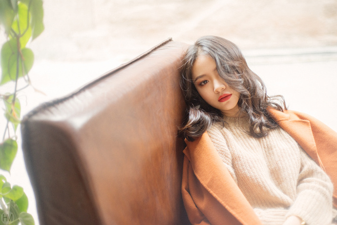 抚媚成熟美女养眼清纯诱人生活照图片