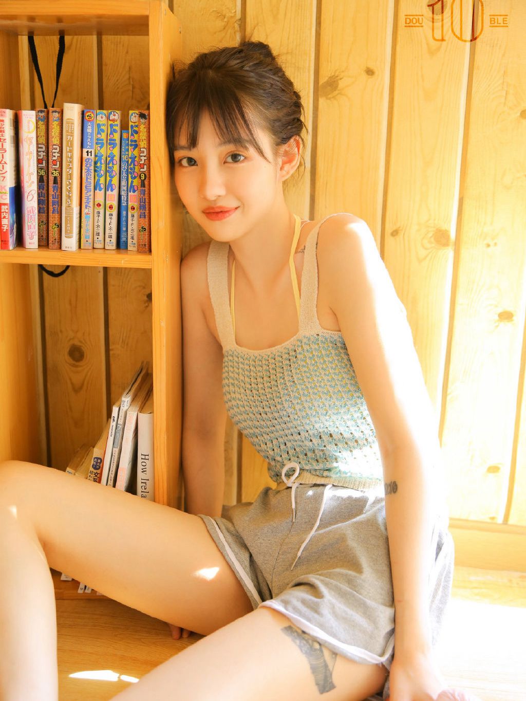 美女牛仔裤翘臀gogo全球人体高清大胆图片
