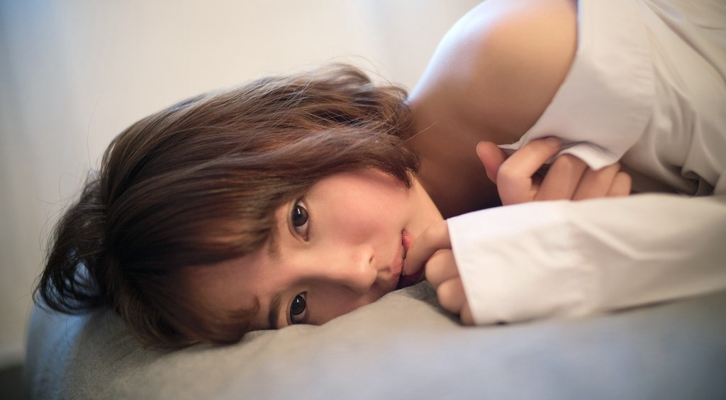 美女牛仔裤翘臀gogo全球人体高清大胆图片