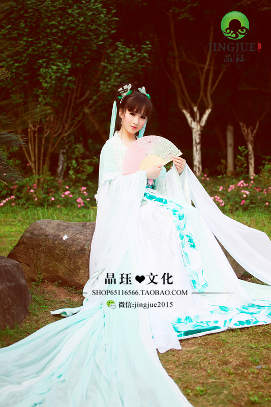 美如小龙女的刘海古装美女