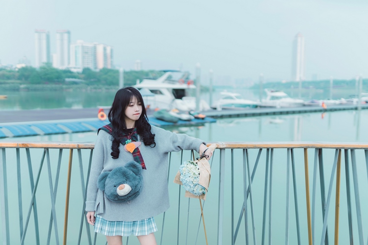素人美女校园正妹白丝美腿户外清纯养眼写真图片
