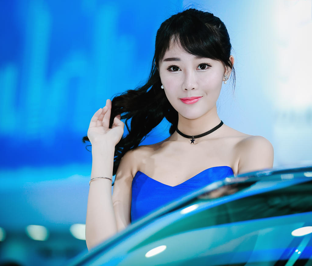 知性优雅的美女车模性感窈窕美女套图