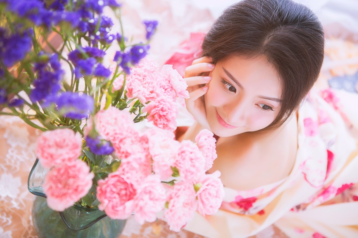 清纯漂亮的古装和服美女露背写真