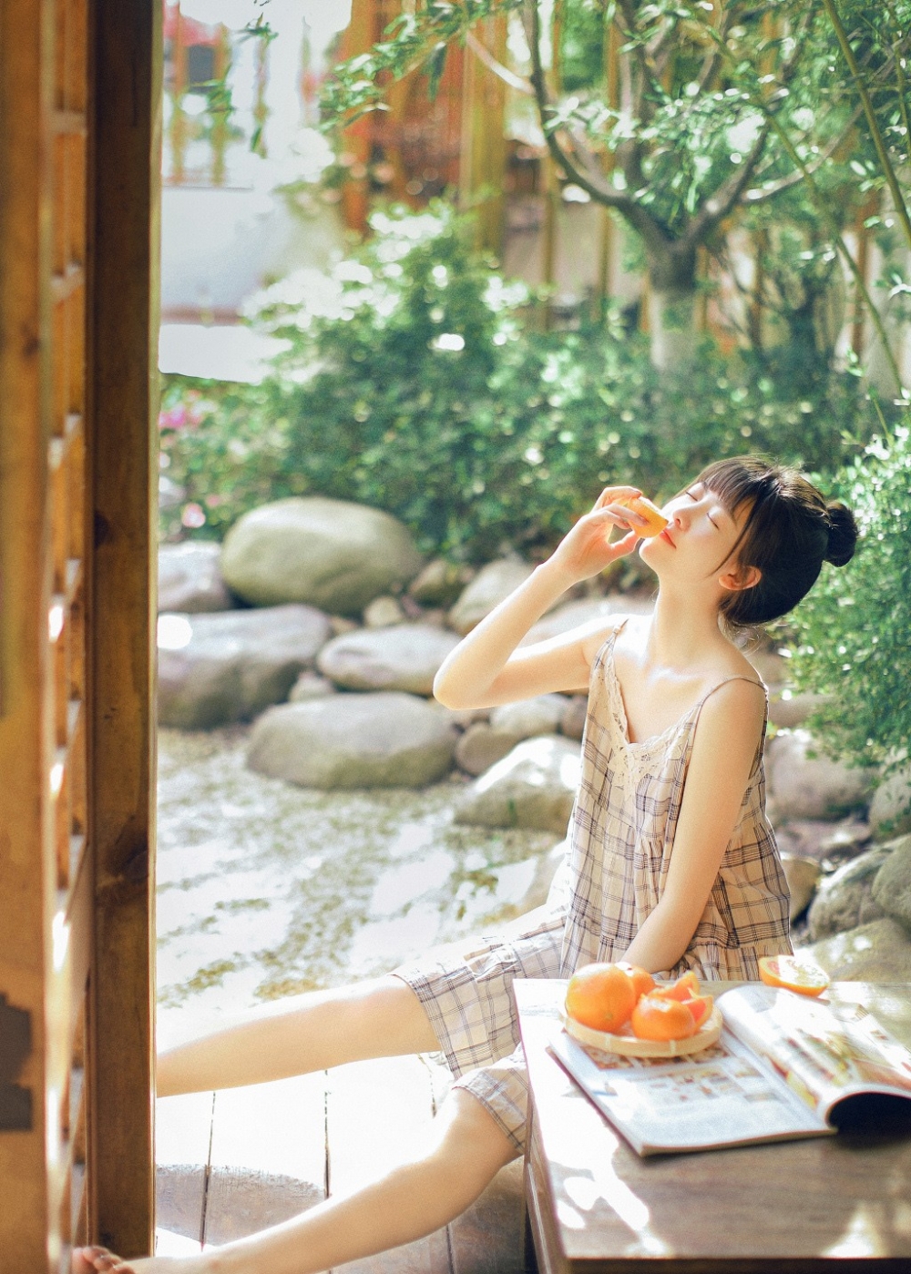 日韩小美女温泉酒店肌肤白皙诱人青春有活力女生头像