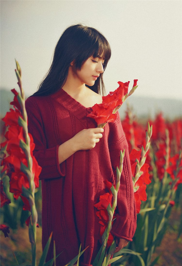 [青豆客]性感气质御姐女神李小冉写真图集