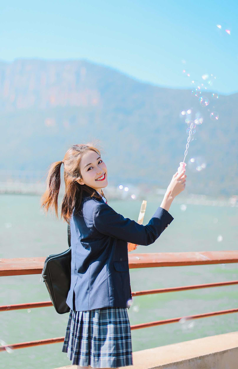 黑丝美少妇床上销魂姿势性感套图