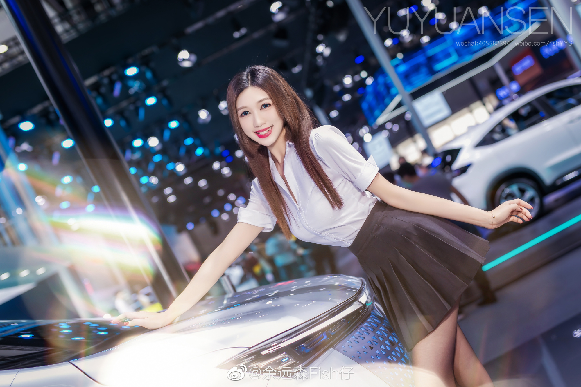 美女车模黑丝美腿高跟玉足私拍