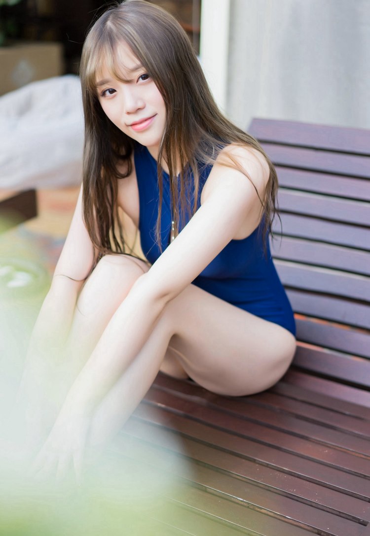 日本泳衣湿身死库水美女甜美诱惑户外性感写真图片