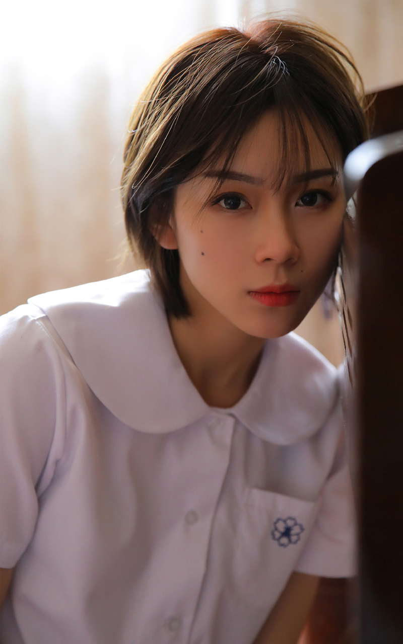 包臀裙黑丝长腿美妇周于希极品透视勾魂摄魄的美女写真