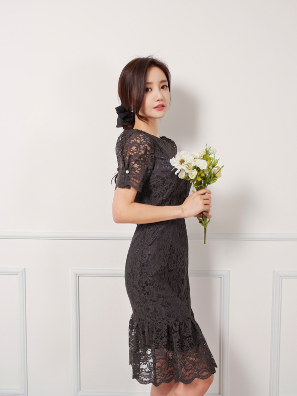 黑丝长裙漂亮脸蛋韩国美女