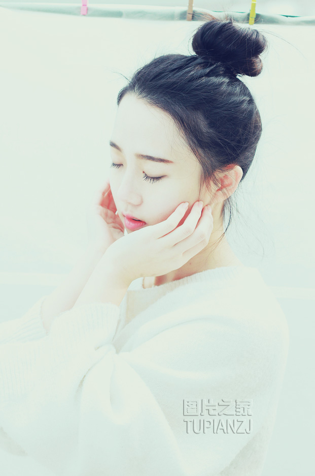 90后小少女清新优雅照