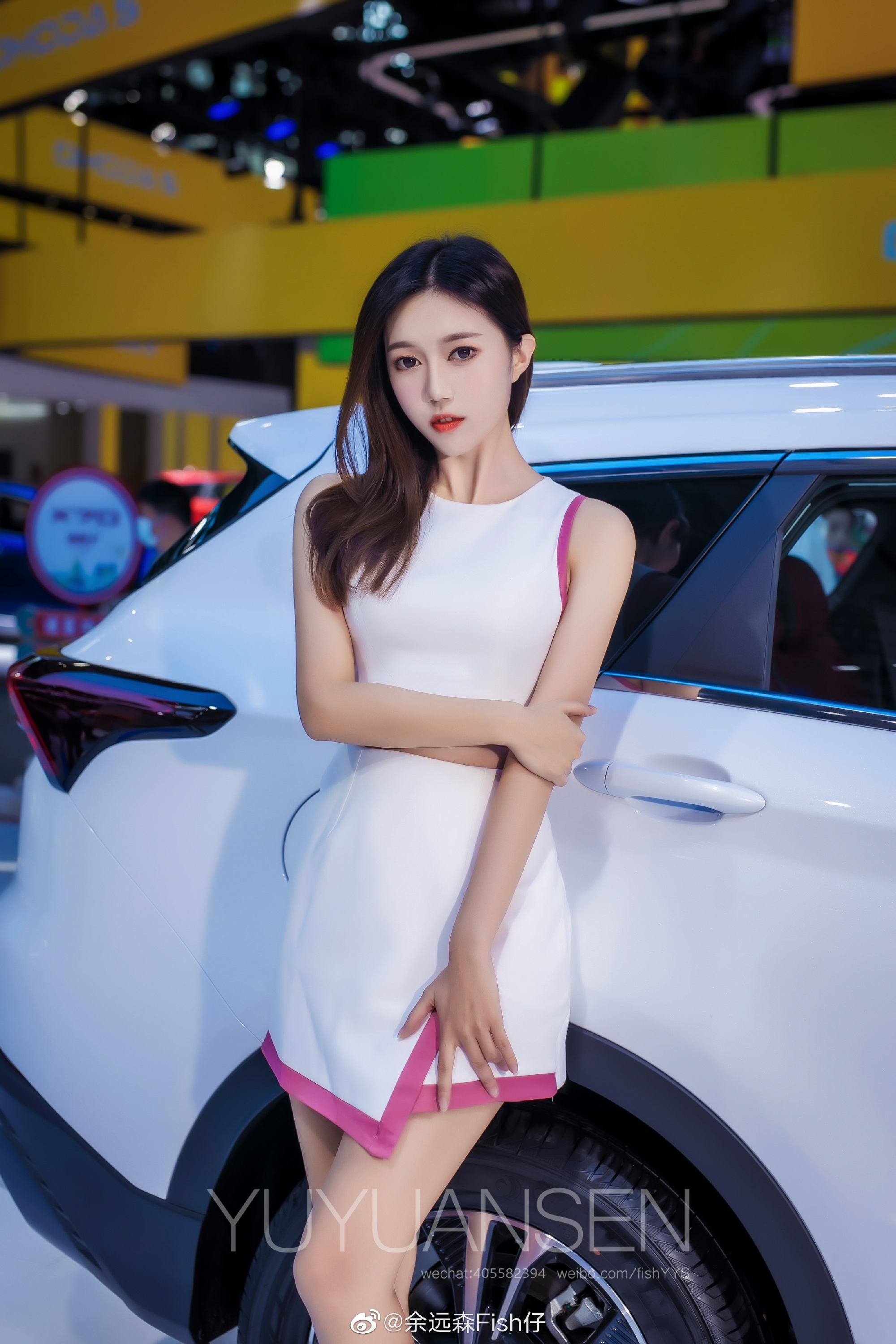 高跟美女车模细腰美腿私人拍摄