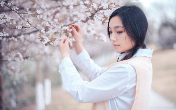沟沟美女露儿超短裙诱惑诱人的身材亚洲风情无码亚洲免费