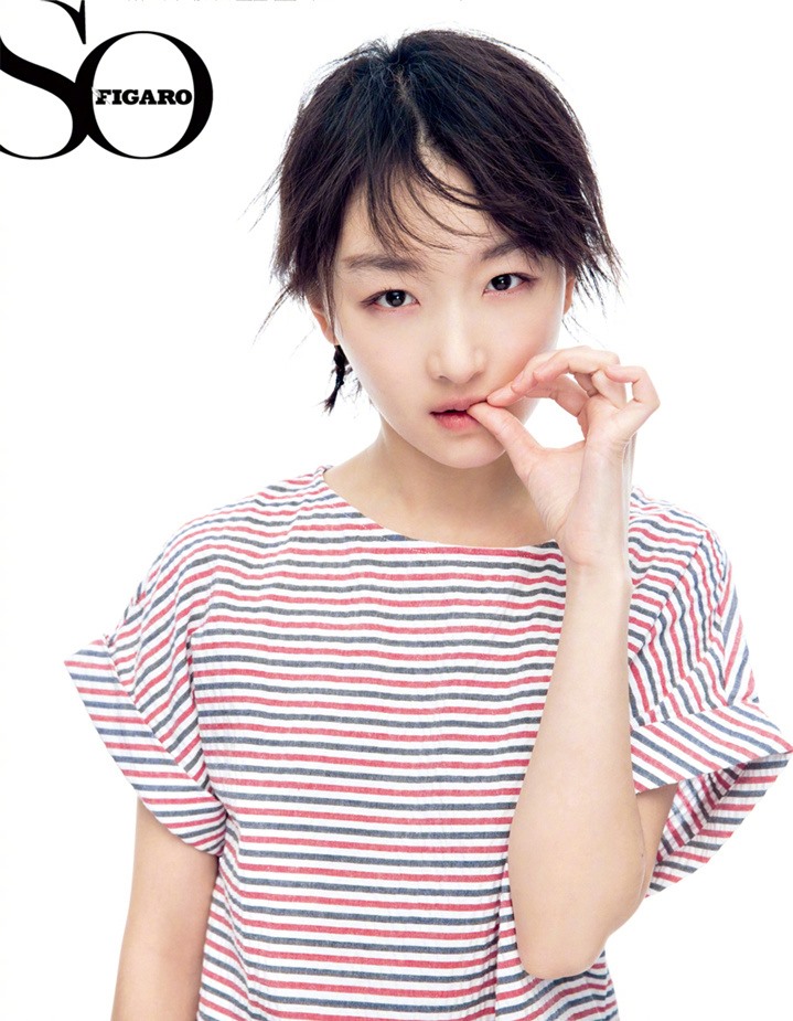 邻家气质女孩周冬雨灵动元气个人服饰明星写真图片