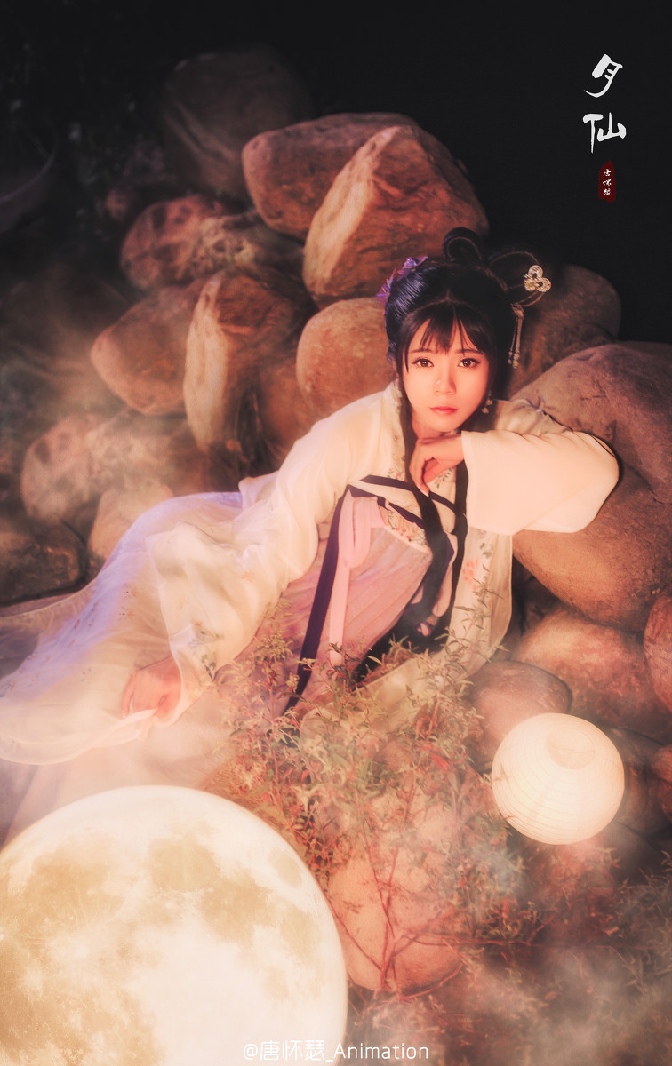 清纯脸蛋美女嫦娥古装造型写真