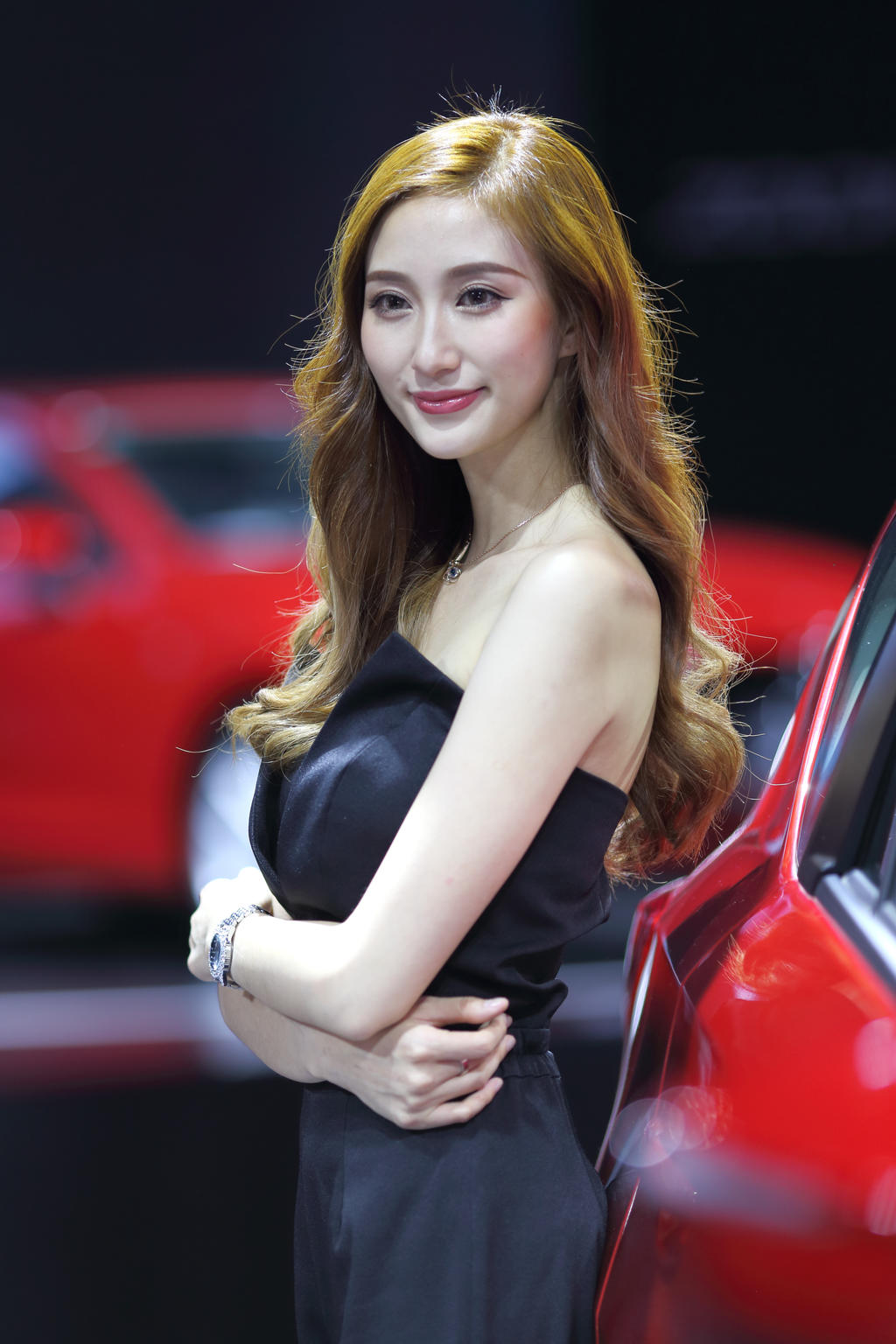 气质车模身材火辣性感美女辣图