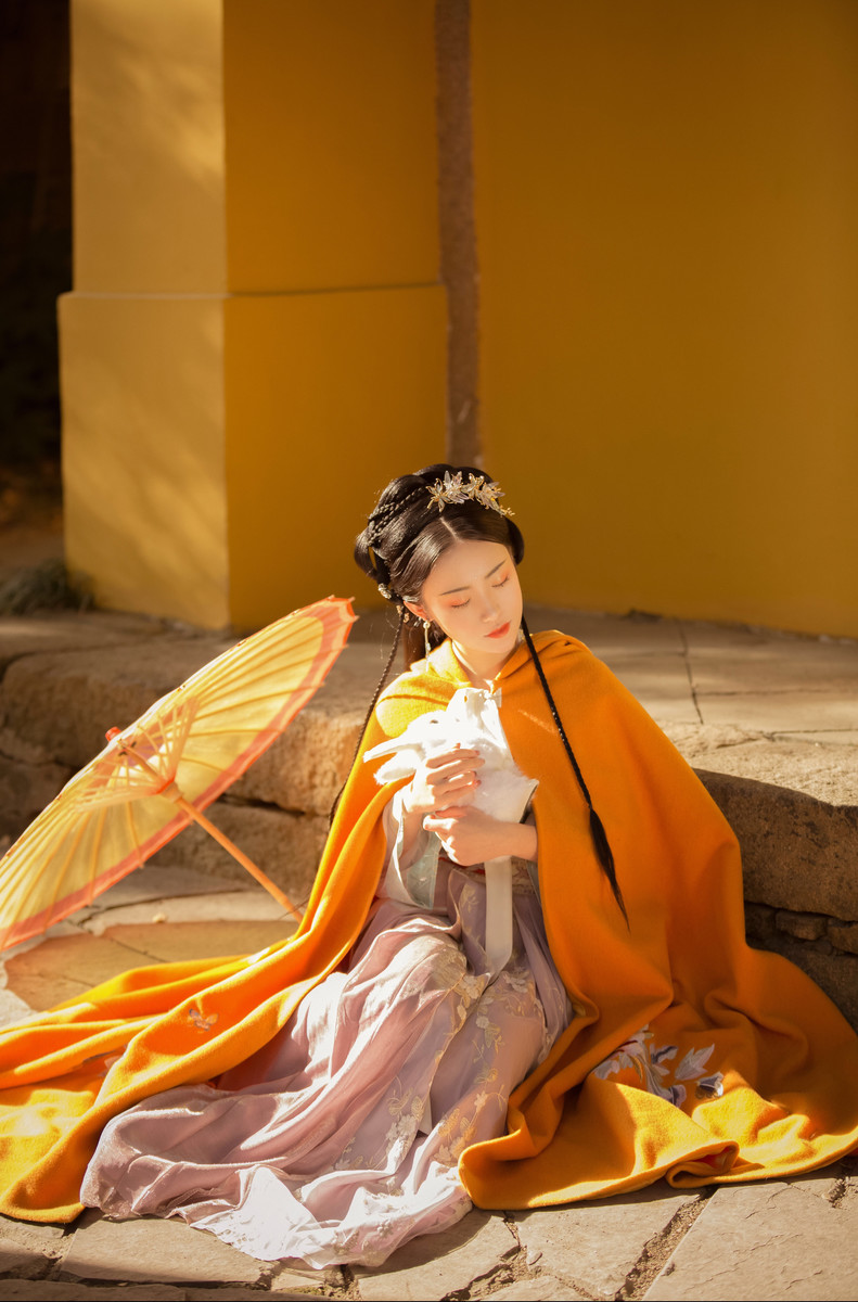 温柔娴淑的汉服美女气质纤尘不染唯美古风图片