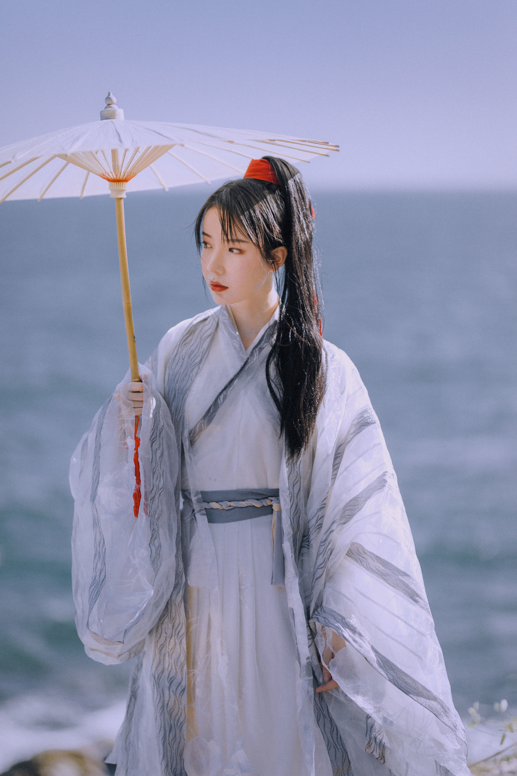 气质纤尘不染的古装侠女看起来又A又飒养眼古风摄影图片