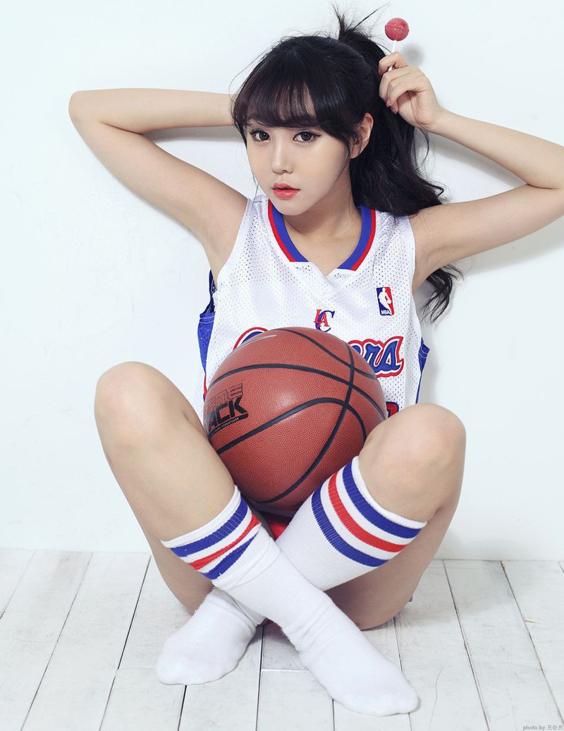 大胸脯篮球宝贝性感妖娆丰满诱惑