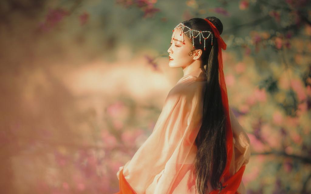 古风汉服美女阳光下养眼唯美侧颜杀时尚写真集