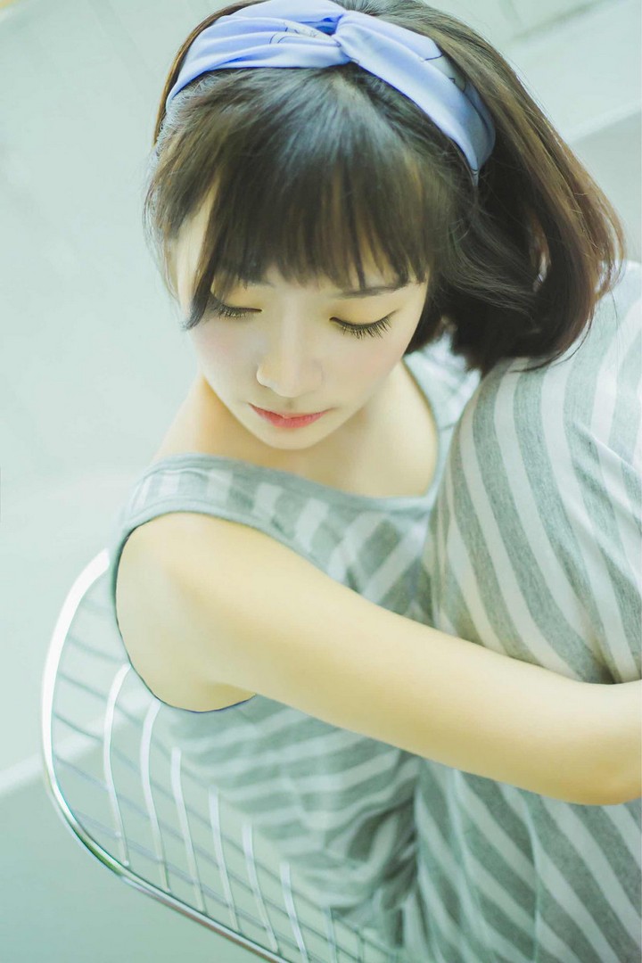 白富美阿朱拍照姿势惹火撩人勾魂摄魄的美女激情图片