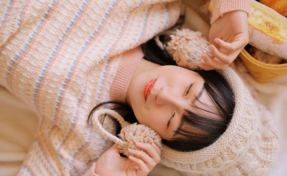 清纯可人的长腿美女青涩撩人唯美养眼个性写真